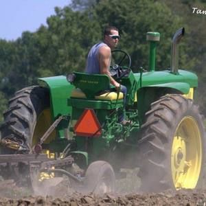 Meet your Posher, Adam